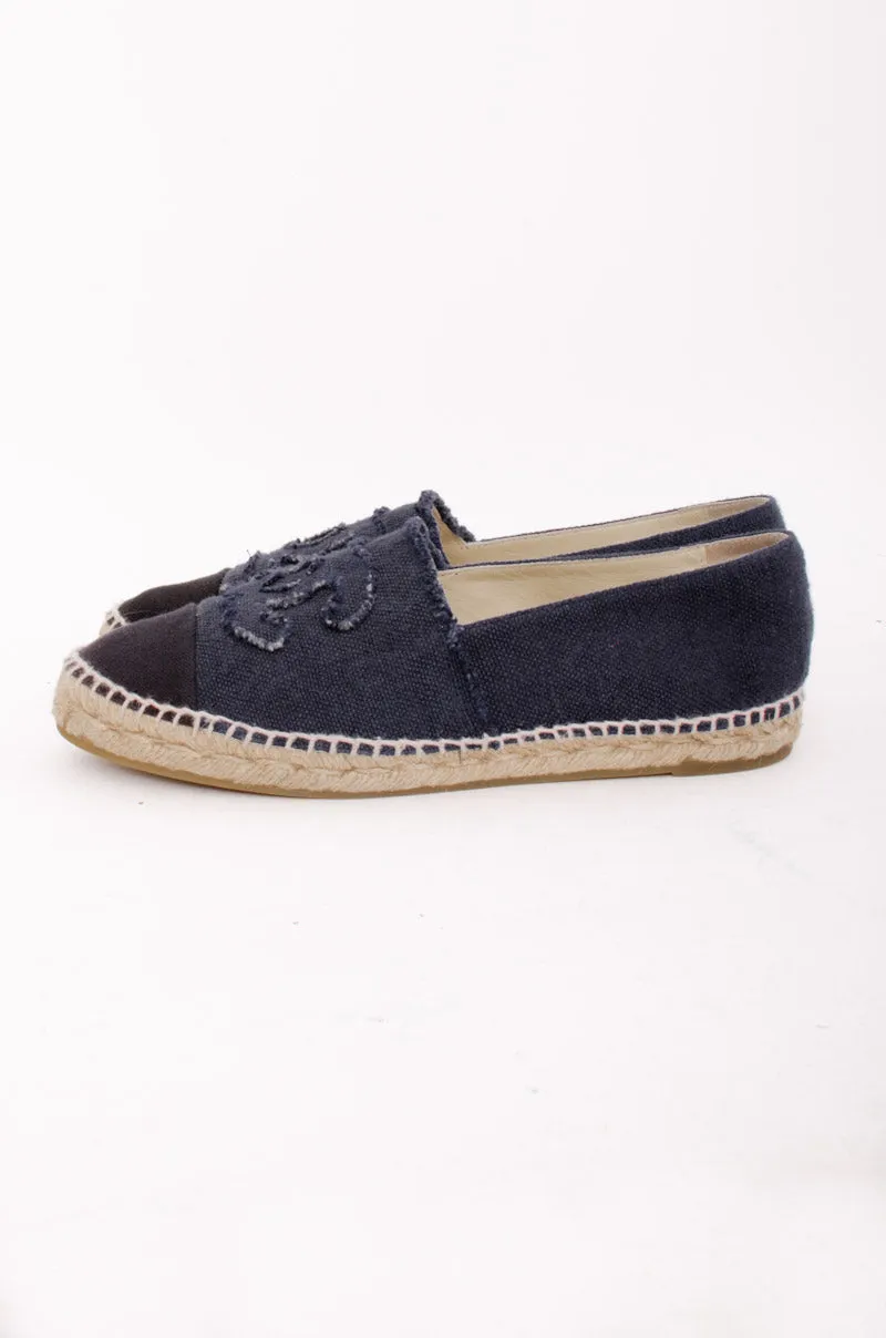 NAVY CANVAS FLATS